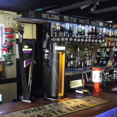 White Hart 3*